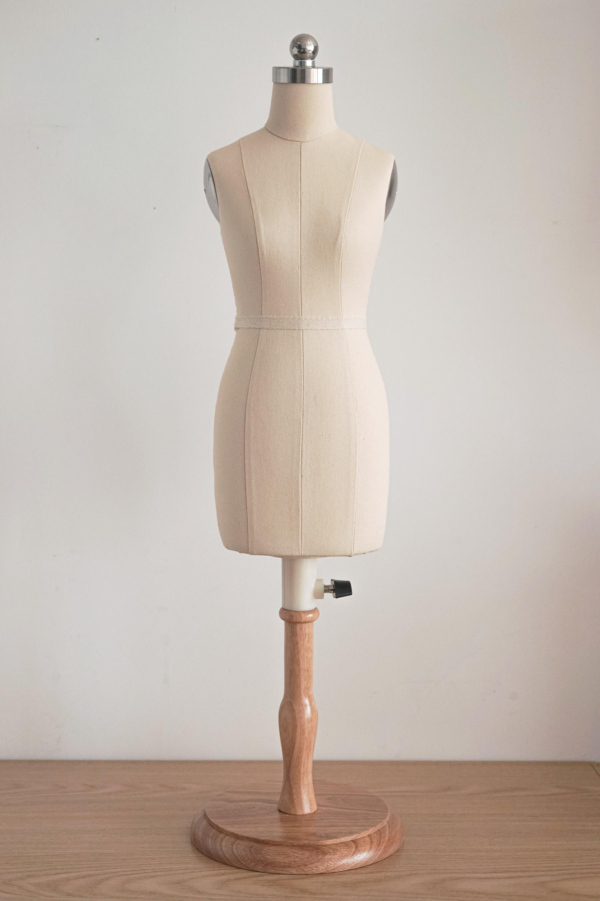 Woman Half Scale Dress Form: Pinnable UK Size 8 Tailor Mannequin - Etsy