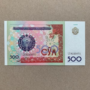 Usbekistan 500 Som Geldschein. Usbekische Währung. Reiterstatue Papiergeld Memorabilie 1999 Schön unter UV Licht. Asiatisch angehaucht