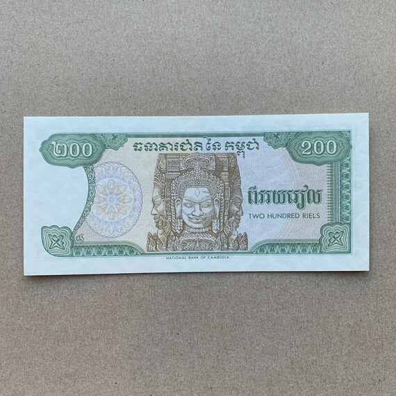 ❗値下げしました❗ナポレオンの置物 1992 Cambodian 200 Riel Banknote. Cambodia Currency. Asian