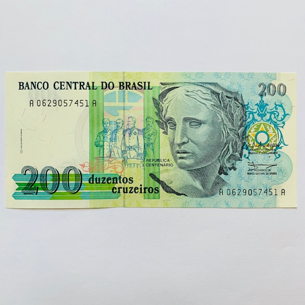 Gorgeous 1990 Brazilian 200 Cruzeiros Banknote. Brazil Currency. Liberty Bills, Notes, Billetes. Pedro Paulo Bruno art painting at Back.