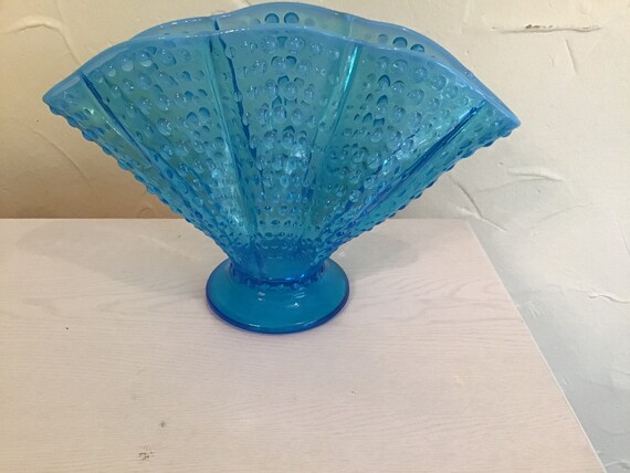 Vtg Fan Shape Vaseblue Hobnob Glass Etsy
