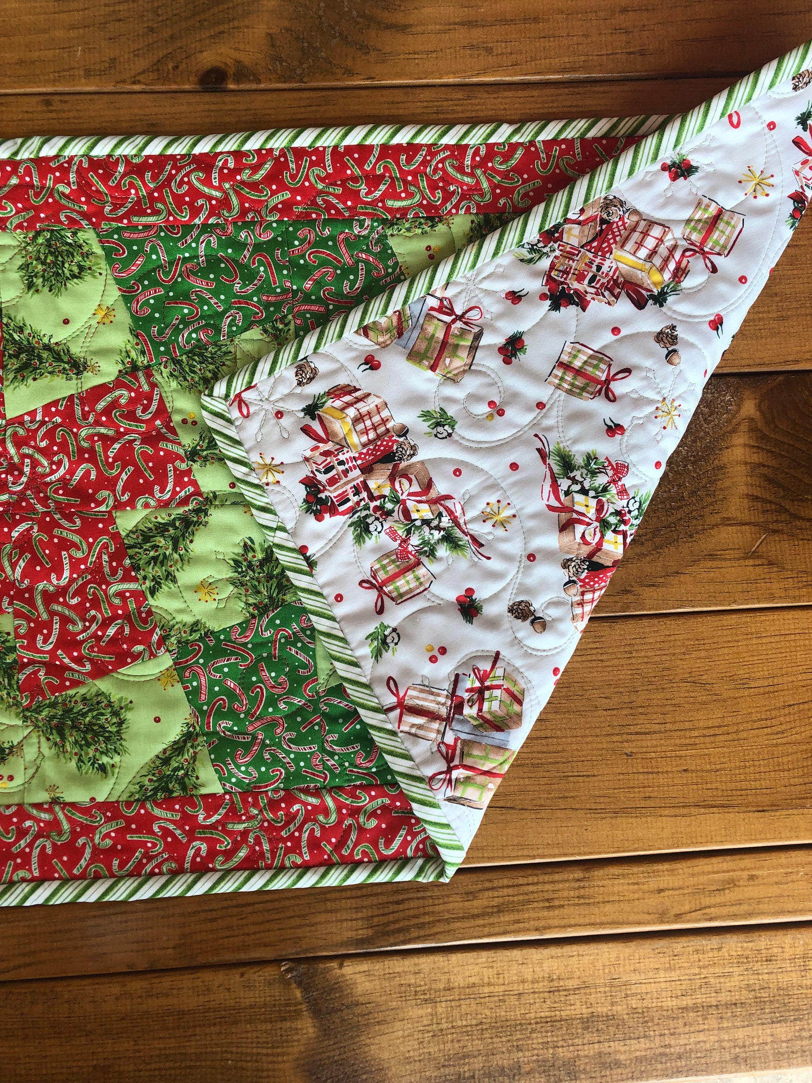 Easy Christmas Table Runner Quilt Kit Candy Cane Christmas Etsy