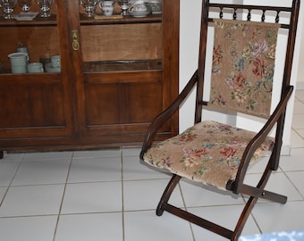 folding chair, antique, Victorian, solid walnut wood, fully restored  with quilted upholstery, stable structure. 1900c.