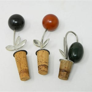 Workshop Hagenauer Vienna decorative stopper “Fruits” from the 1930s