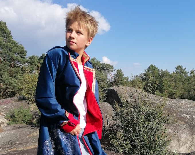 Coat of the Little Prince by Saint Exupéry in blue and red velvet, red satin lining