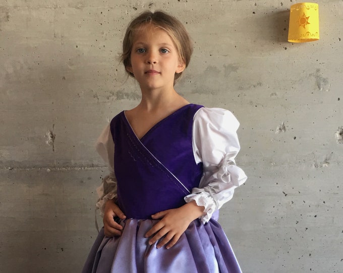 Princess costume, princess dress for girls in purple velvet and lilac satin, cotton lining, handmade.