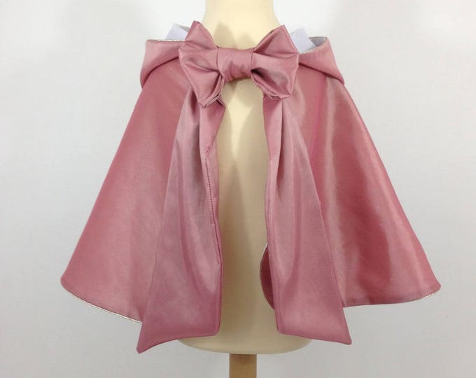 Old pink taffeta princess cape, white cotton lining, gold finishes