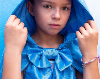 Hooded princess cape in blue taffeta and glittery tulle, Petite Marquise model