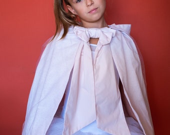 SPRINGSALE - Princess cape in powder pink cotton and glittery tulle, "Princess Lena" model