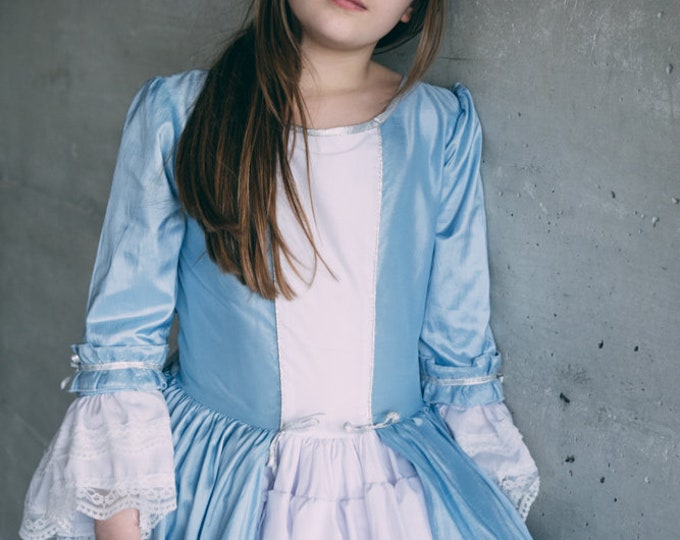 Princess costume, princess dress for girls in blue taffeta, cotton and lace, model Petite Marquise bleue