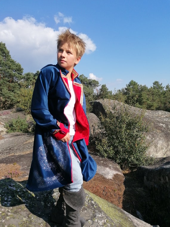 Coat of the Little Prince by Saint Exupéry in Blue and Red Velvet