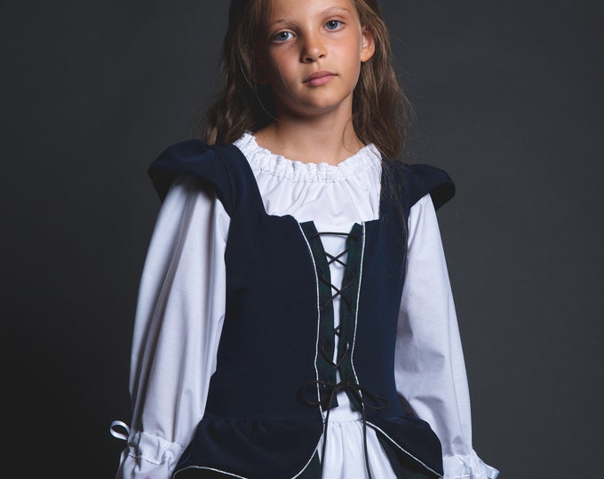 Medieval dress for girls and women, Celtic inspiration, Outlander model.