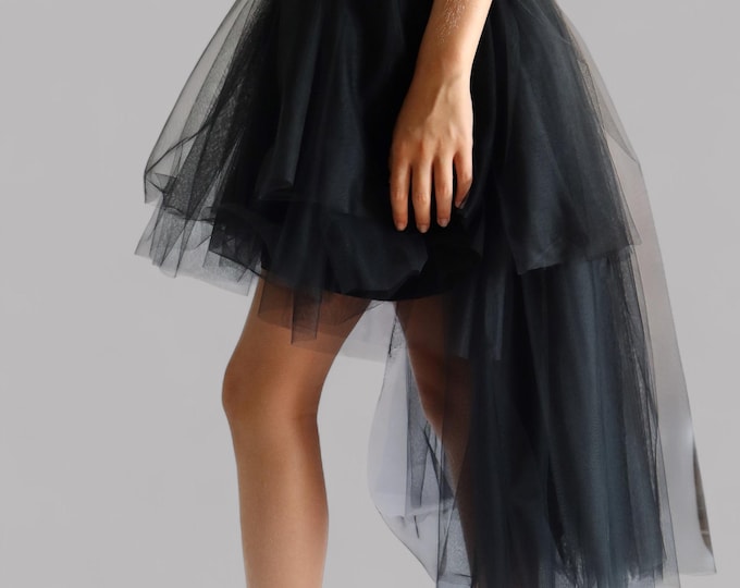 Asymmetrical Black Tulle Tutu – Bridal Tulle Skirt – Corset-Style Taffeta Waistband – Short Front, Mid-Length Back