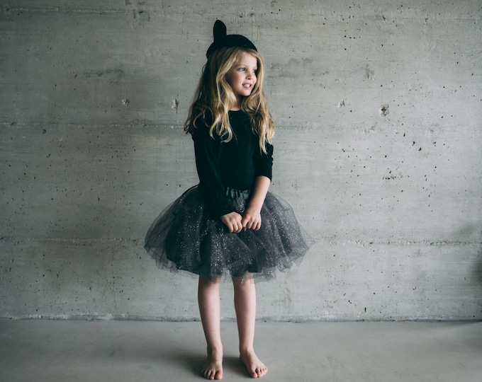 READY TO SHIP Tutu in silver glittery grey tulle, 6 years and 4 years old