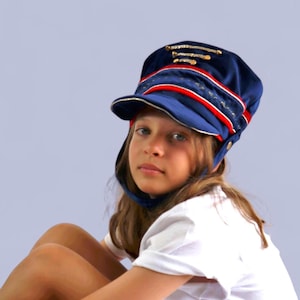 Sombrero Cascanueces en terciopelo azul y rojo, forro de satén rojo – Talla ajustable, niño o adulto – Accesorio disfraz