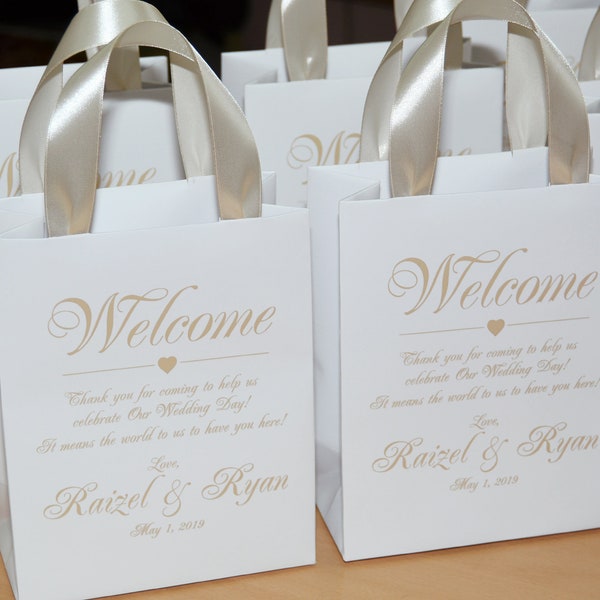25 Bolsas de bienvenida de boda con champán con asas de cinta de raso y sus nombres, elegantes regalos de agradecimiento de boda personalizados para sus invitados