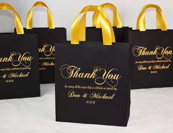 20 Gold Wedding Welcome Bags With Satin Ribbon Handles, Bow and Your Names,  Black & Gold Personalized Wedding Favor for Guests, Goodie Bags 