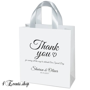 25 Thank you Wedding Welcome Bags with satin ribbon handles and your names - Elegant personalized wedding gifts and favors for guests