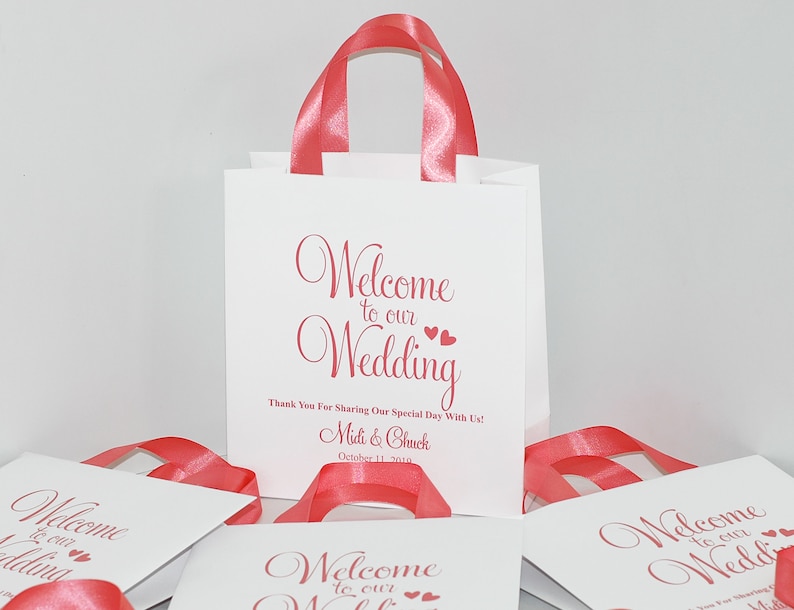 25 Coral Wedding Welcome Bags with satin ribbon handles and your names Elegant Personalized wedding Thank You favors for your guests