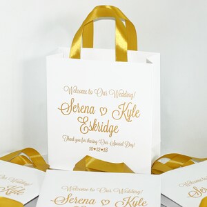 25 Gold Wedding Welcome Bags with satin ribbon handles and your names, Elegant Personalized wedding Thank You favors for your guests