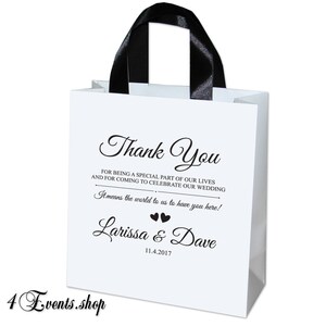 30 Wedding Welcome Bags with satin ribbon handles and your names - Personalized welcome wedding favors for guests - Wedding Thank You