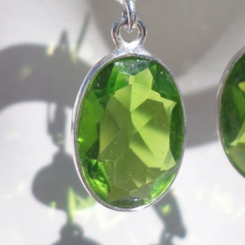 Green stone earrings BOU3