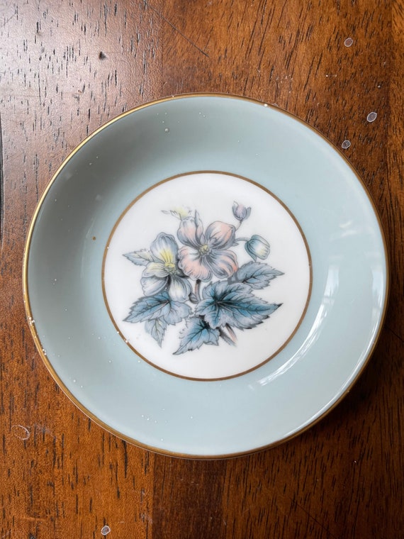 Vintage Floral Pattern Ring Dish / Royal Worceste… - image 1