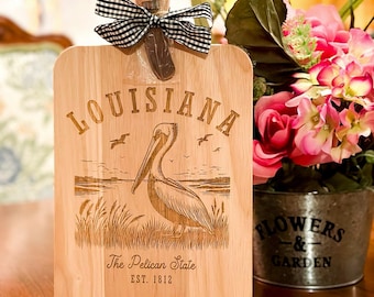 Oak Charcuterie Board with Cheese Knife – Laser Engraved Louisiana State Pelican