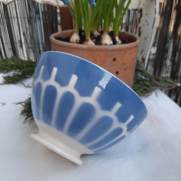 Large Niderviller blue latte bowl / French stenciled bowl / blue and white French ceramic bowl Niderviller / vintage French bowl Niderviller