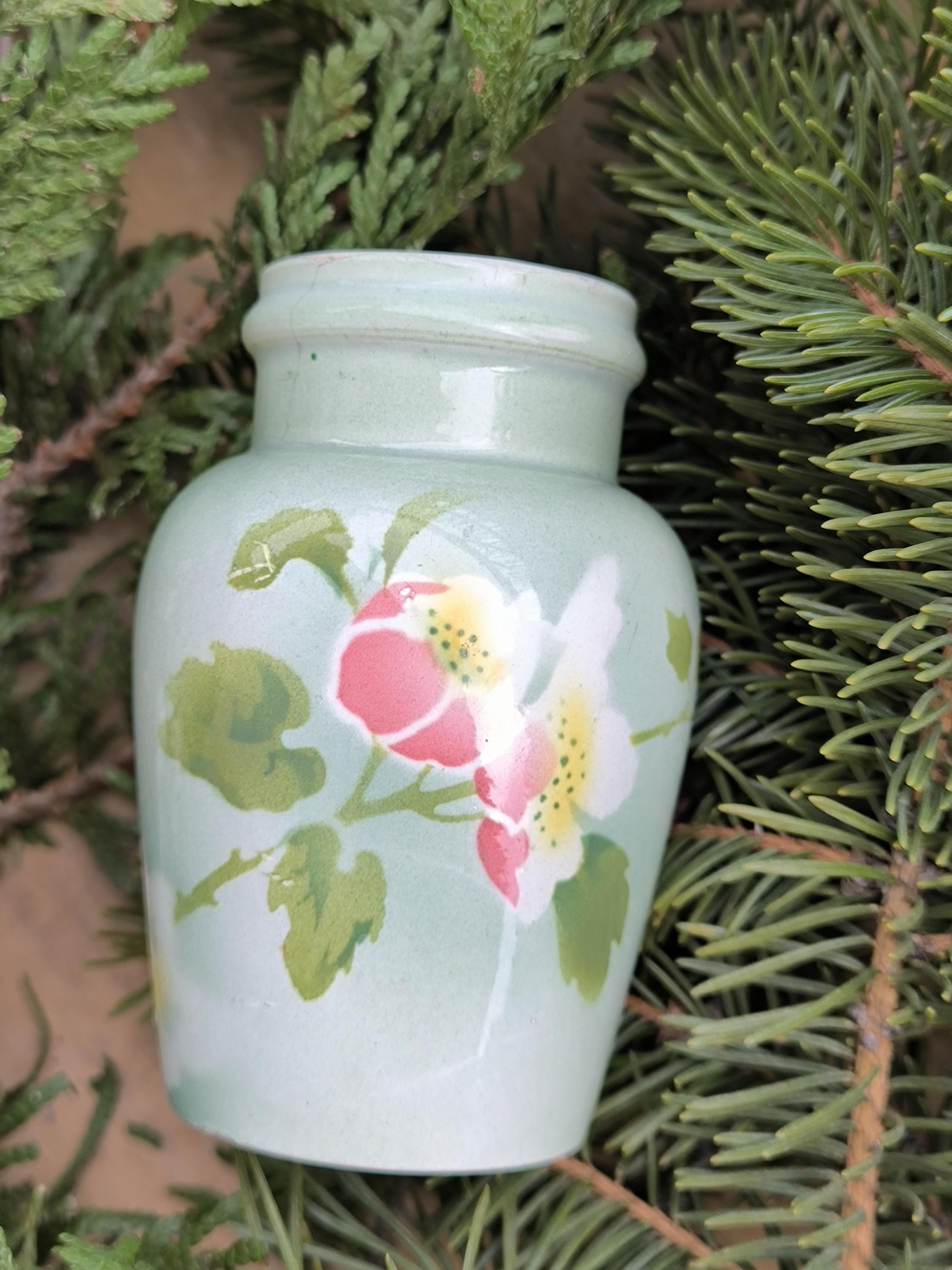 アンティークの小さなリュネヴィル陶器マスタードポット、多色の花の