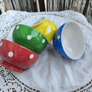 アンティークのフランス製花柄ボウル、サン・アマン、カフェオレの白と