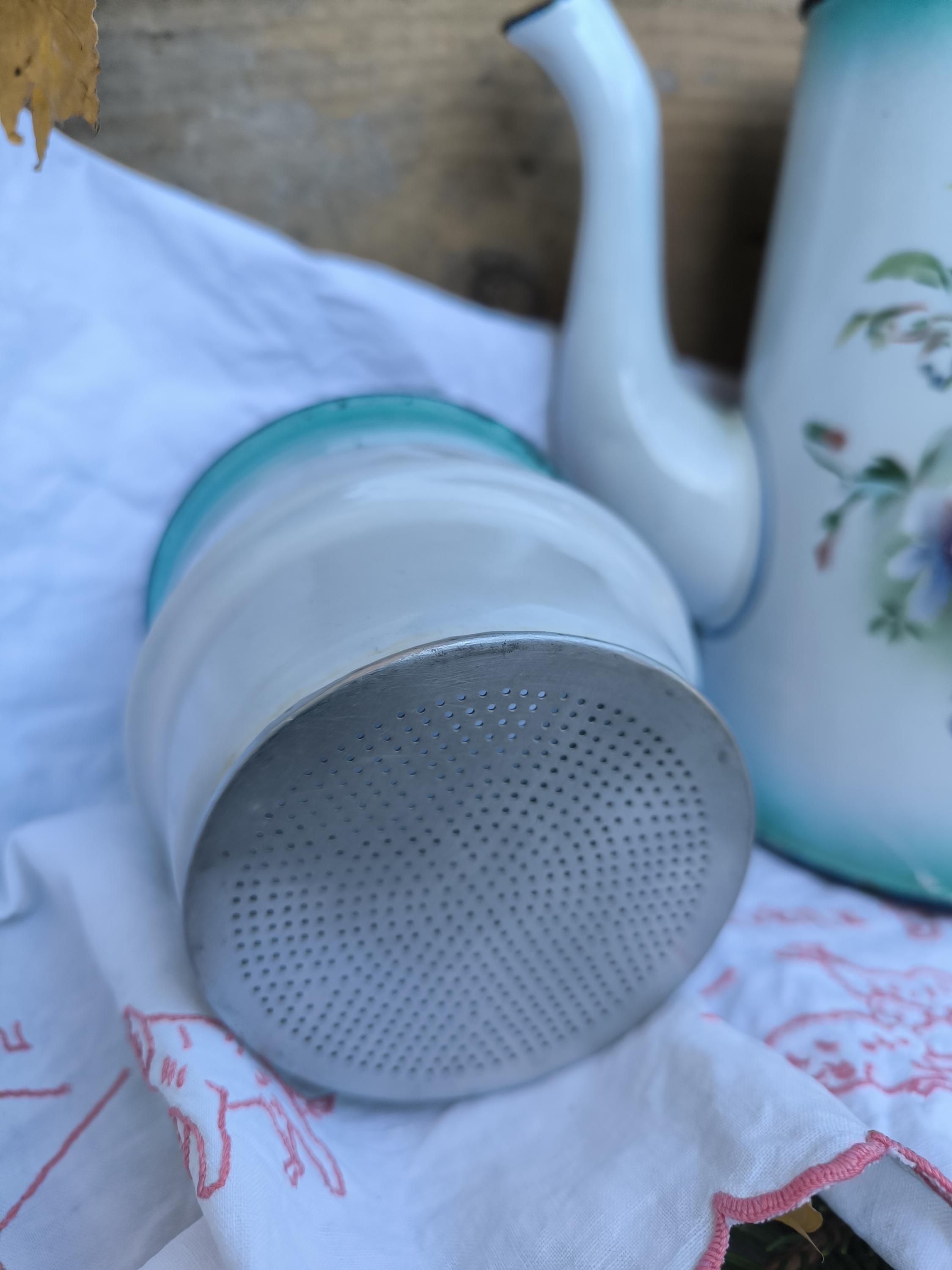 JAPY Antique enamelled coffee pot, French coffee, Antique