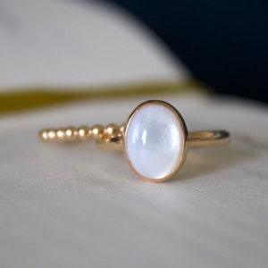 Mother of Pearl Shell Ring/ Mother of Pearl Shell / 14k gold filled ring/ Sterling Silver ring/ Minimalist Jewelry/ Dainty Ring