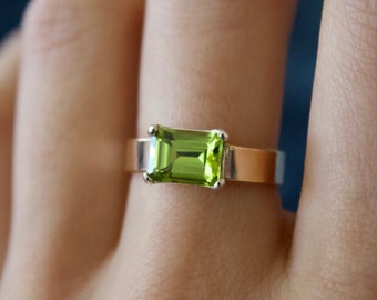 Peridot Ring / Gold filled Emerald Cut cigar peridot ring/ Mixed Metal / Sterling Silver peridot ring/ August Birthstone / Minimalist Ring