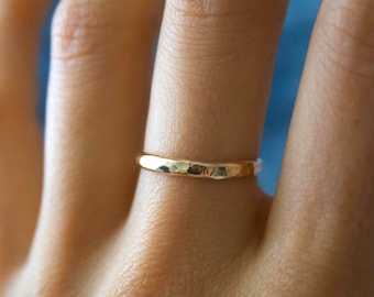 Minimalist Ring/ Stapelbare Bands/ Handgemacht/ Dianty/ Gold Filled Ringe/ Vegan Schmuck/ Unisex/ Gehämmert Band/ Struktur Ring