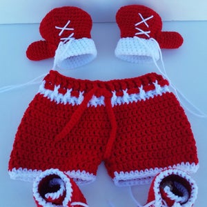 Baby Boxing Red and White Crochet Outfit / Baby Boxing Photo Prop / Baby Boxing Costume / Baby Shower Gift / Boy Baby Shower Gift, 3-6 mo