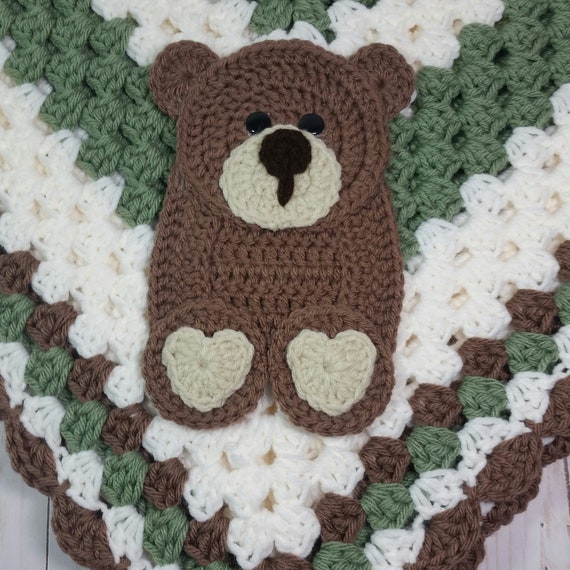 Bear Blanket Green White With Brown Border Baby Shower Gift Baby Blanket Lap Afghan Throw Blanket Woodland Animal 33 X 33 Etsy