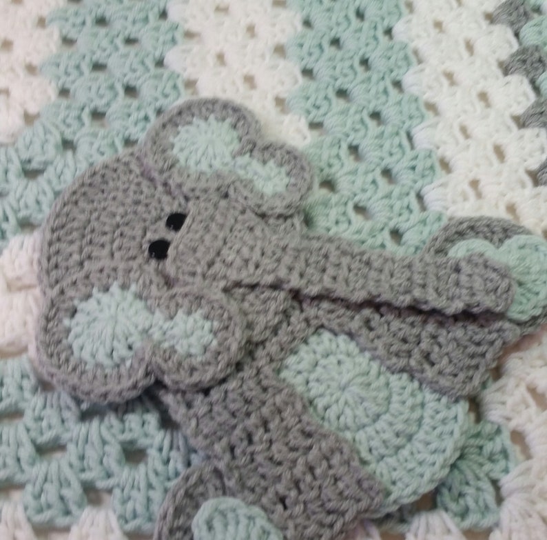 Sitting Elephant Green White and Grey Baby Blanket / Crochet Etsy