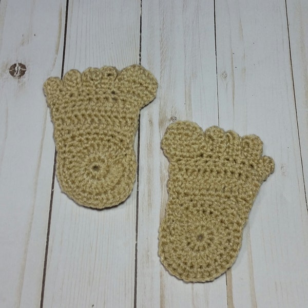 Footprints Applique / Crochet Feet Applique / Pre-made Applique / Ready To Use Applique / Embellishment / Pair of Footprints Applique