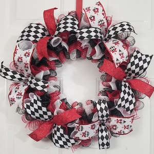 Door Wreaths For Christmas, Holiday Front Door Wreath, Harlequin Themed Christmas Decorations, Christmas Porch Decor, Xmas Wreaths For Door