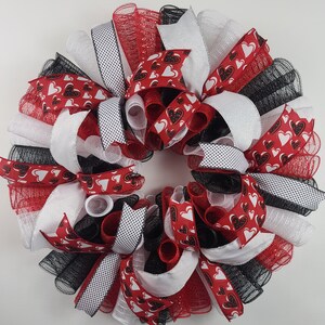 Wreaths For Valentine&#39;s Day, Valentine Door Wreath, Heart Door Decorations, Front Door Wreath For Valentines Day, Heart Themed Door Decor