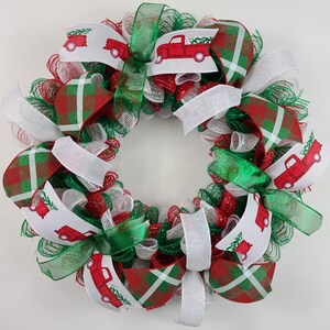 Door Wreaths For Christmas, Holiday Front Door Wreath, Holiday Door Decor, Christmas Door Decorations, Red Truck Themed Decorations