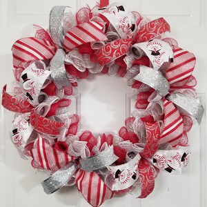 Christmas Door Wreath For Winter, Snowman Wreaths For Door, Snowmen Theme Door Decor, Winter Front Door Wreath, Red And Silver Holiday Decor