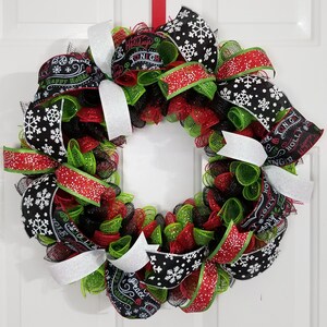Door Wreaths For Christmas, Holiday Front Door Wreath, Holiday Decorations, Christmas Porch Decorations, Winter Christmas Door Decor