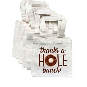 6 Donut Treat Bags, Doughnut Party Favor Bags, Donut Party Favors, Party Favor Bags, Doughnut Party Decor, Donut Party, Doughnut Party Bags