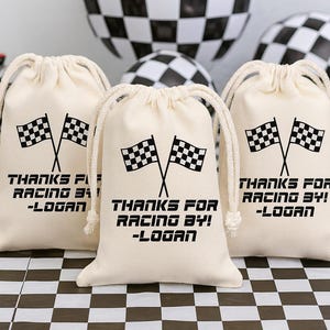 Personalisierte Checkered Flagge Geschenktüten - Rennauto-Party