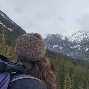 TALUS Hat | Knitting Pattern | Mountain Range Hat | Digital PDF
