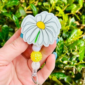 Wilted Daisy badge reel, Funny Nurse Humor Badge Holder, Cute Glitter Badge, Flower ID Lanyard, Wilted Flower Badge Reel, Gift for Mom