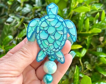 Sea Turtle Badge Reel, Turtle lover gift, Beach Badge Reel, Cute Badge Reel, Summer ID Holder, End of the year teacher gift