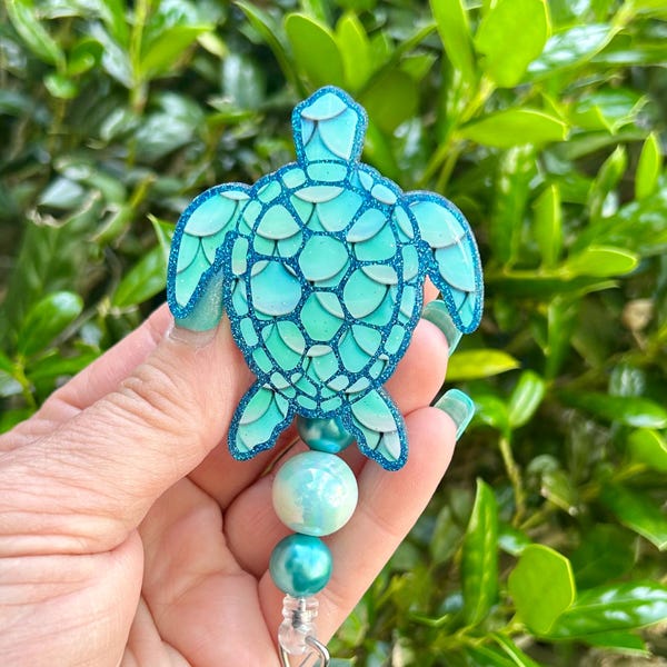 Sea Turtle Badge Reel, Turtle lover gift, Beach Badge Reel, Cute Badge Reel, Summer ID Holder, End of the year teacher gift